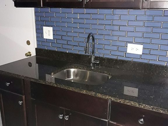 5th image of 6347 N Magnolia Ave #3M