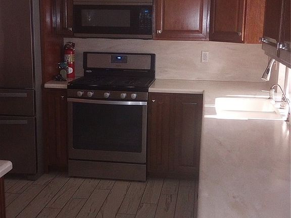3rd image of 1811 Escalera Circle