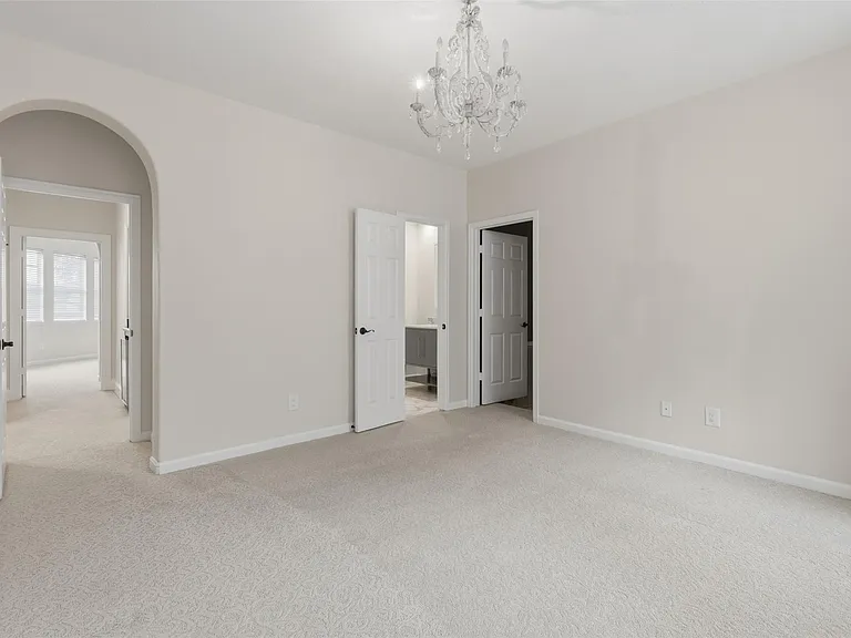 3315 Riviera Dr — Photo 33