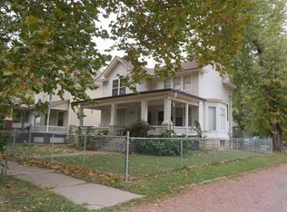 1014 SW 8th Ave, Topeka, KS 66606