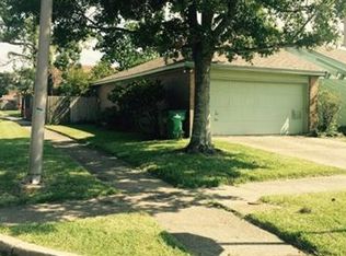 4001 S Indigo Dr, Harvey, LA 70058