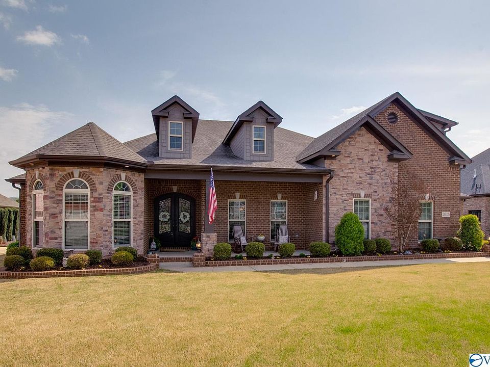 1st image of 2015 Meadow Creek Cir