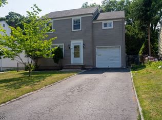 104 Linden Ave, Springfield, NJ 07081