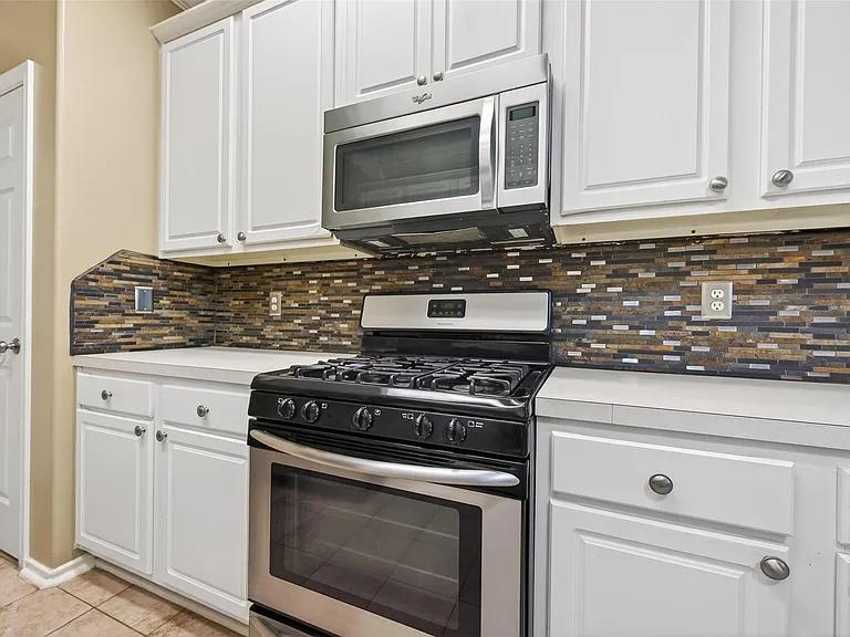 54 Blue Creek Pl — Photo 10