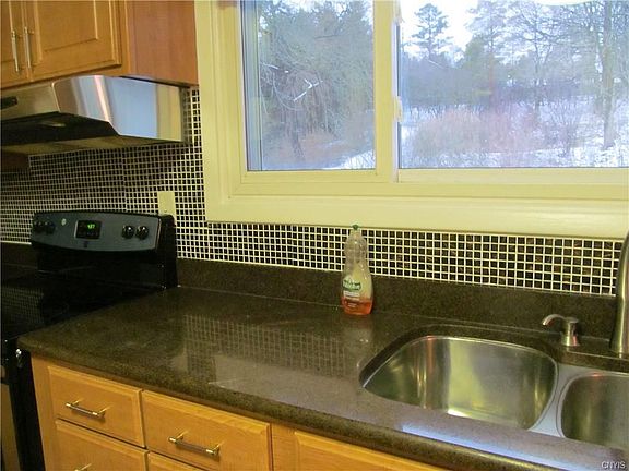5th image of 106 Cooper Ln