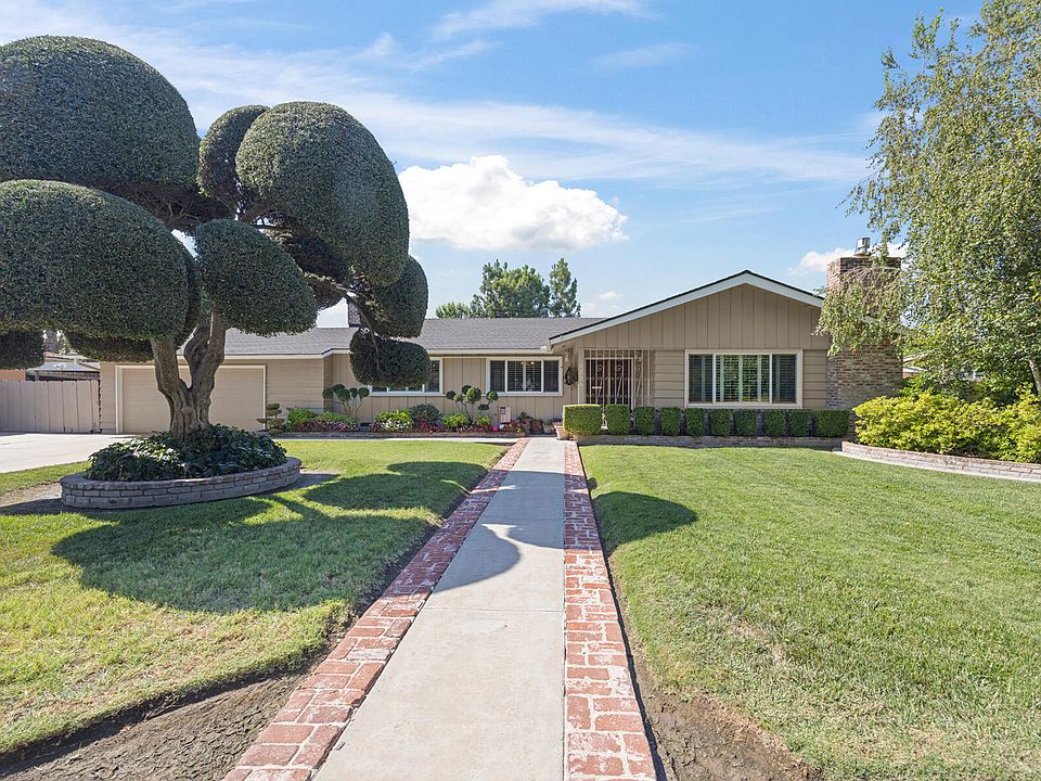 1st image of 3225 W Royal Oaks Drive