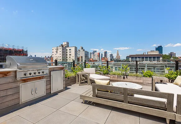Sold by Douglas Elliman | media 21