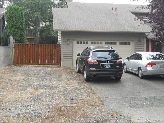 2nd image of 2026 114th Ave NE