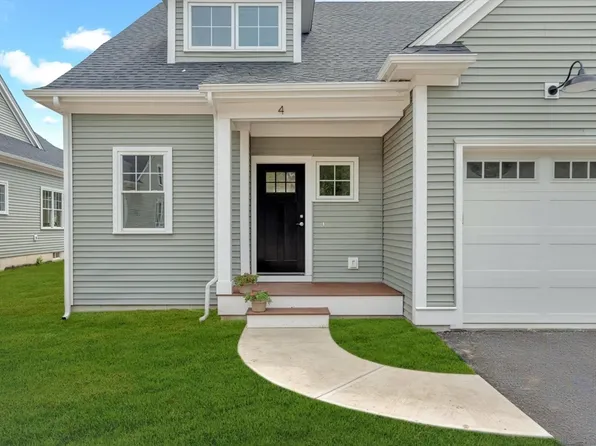 4 Weber Farm Rd #4, Wrentham, MA 02093