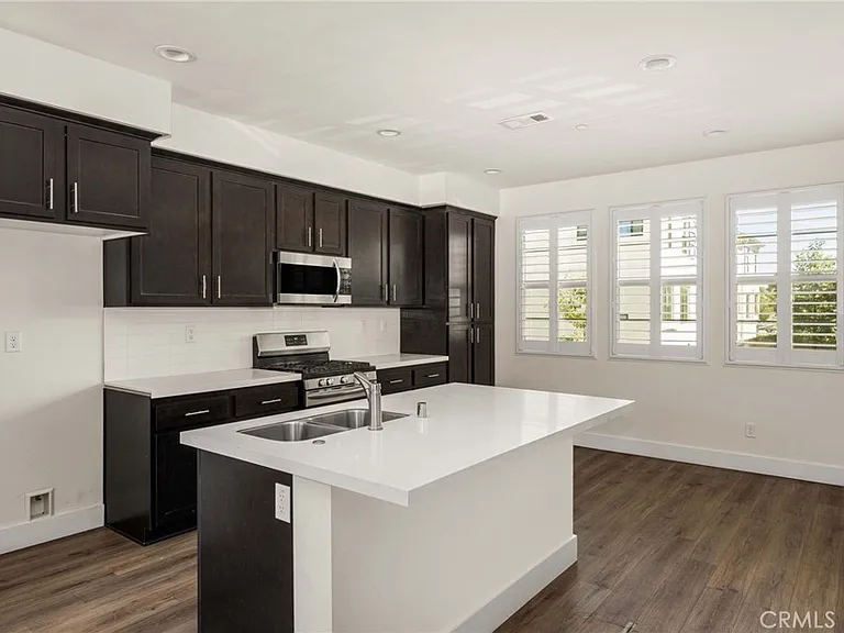 123 E Knox Dr — Photo 31