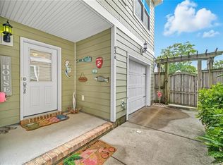 636 Foster Ln, Virginia Beach, VA 23451