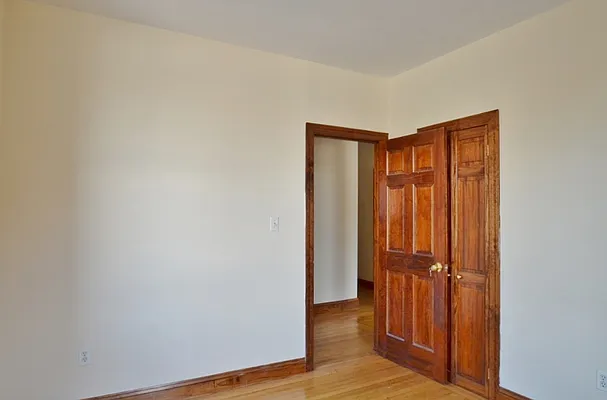 Rented by CITY SKYLINE REALTY INC | media 7
