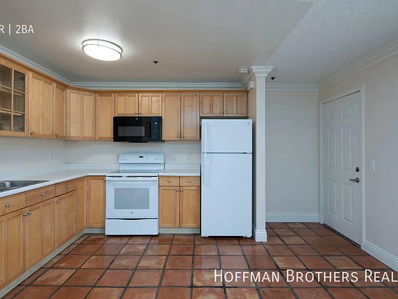 4th image of 227 16th St #211