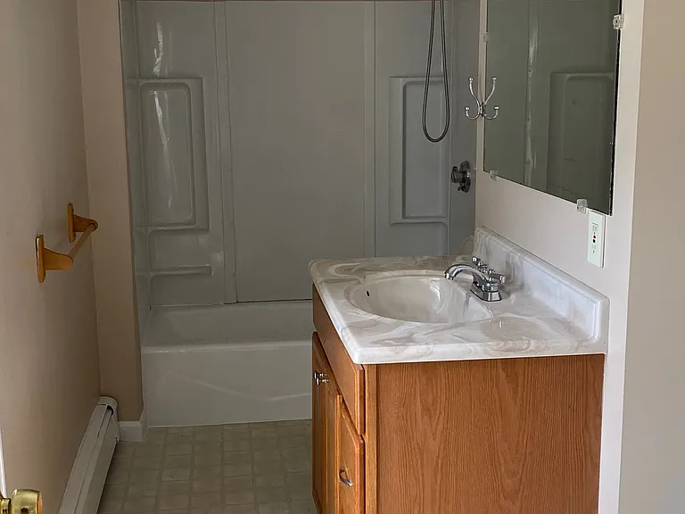 17 Haskell St #1 — Photo 11