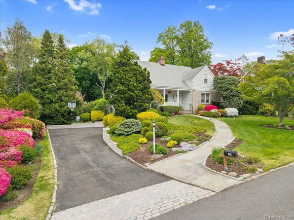 145 Woodlands Avenue, White Plains, NY 10607