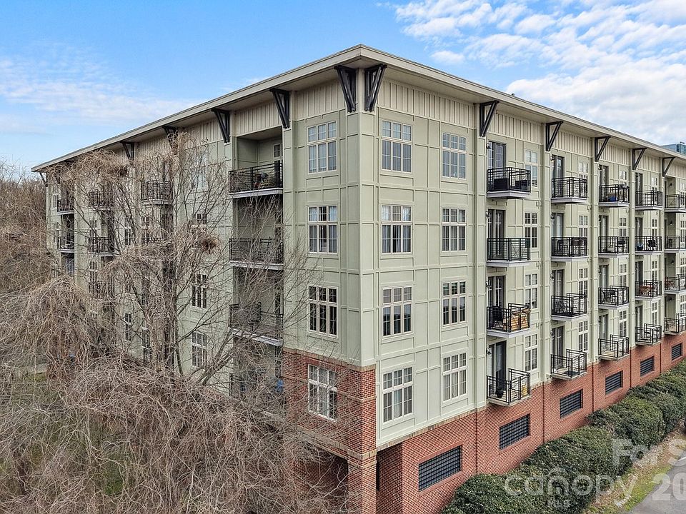 1st image of 1101 W 1st St APT 315