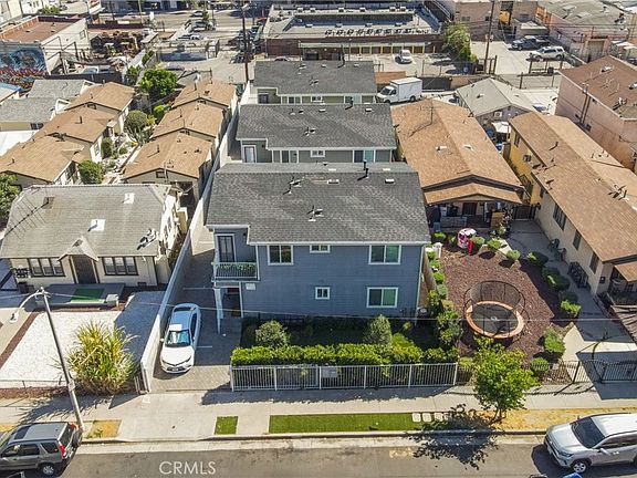 2nd image of 3672 Percy St