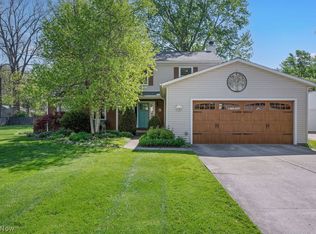 5321 Whitehaven Ave, North Olmsted, OH 44070