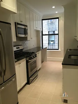 Rented by ONE Manhattan Real Estate | media 10