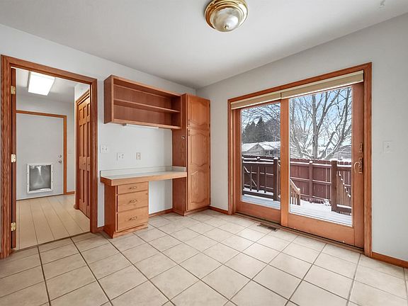 5th image of 3831 Kennedy Pl