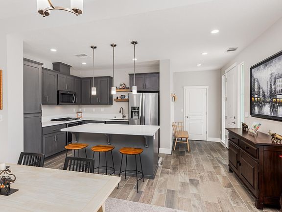 5th image of 1455 Acorn Way