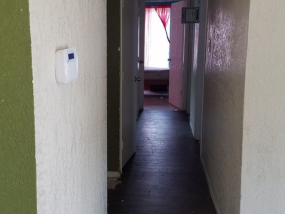 5th image of 135 Aldrich Dr