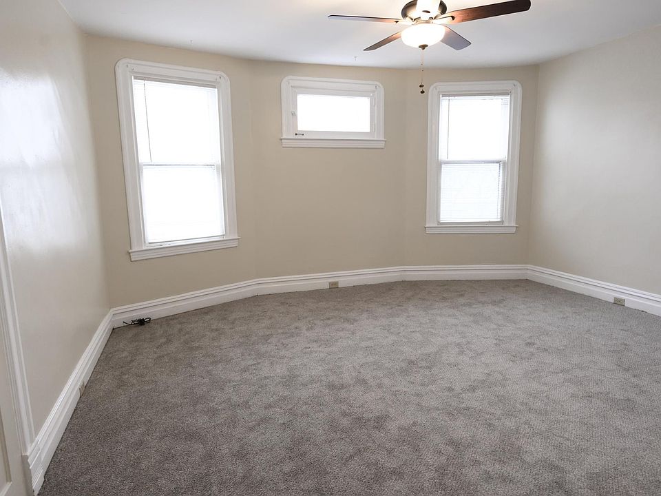 Living room/bed room brand new carpet