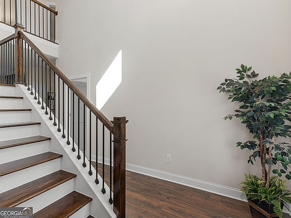 2nd image of 251 Lake Point Dr