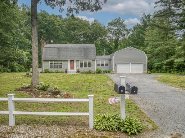 27 Aglipay Drive, Amherst, NH 03031