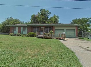 2102 NW Austin Dr, Lawton, OK 73505