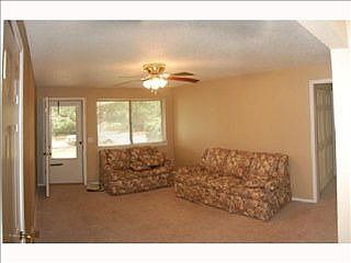 2nd image of 3137 Greenbrier Ter