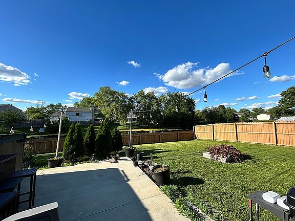 2nd image of 134 Meadow Creek Dr S