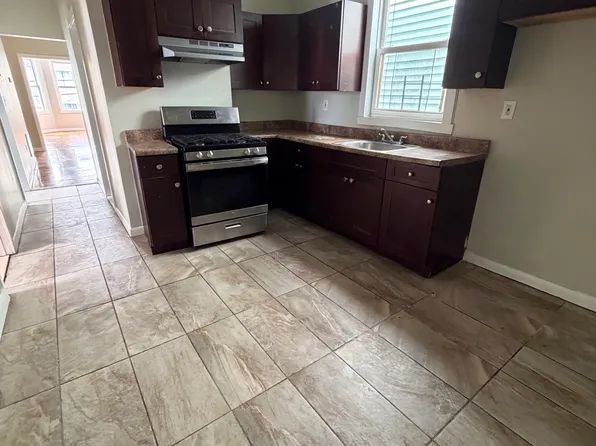 658 S 19th St Floor 2, Newark, NJ 07103
