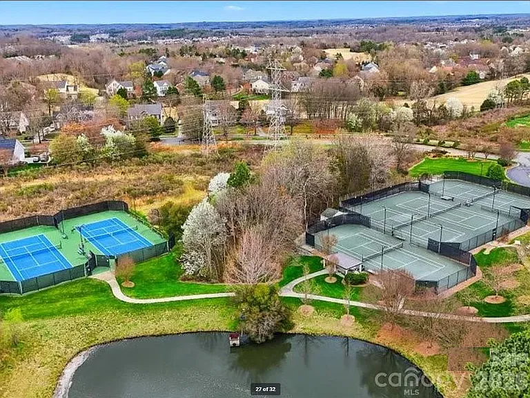 10436 Dalton Woods Ct #17 — Photo 23
