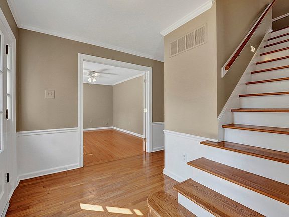 5th image of 8439 Stockton Pl