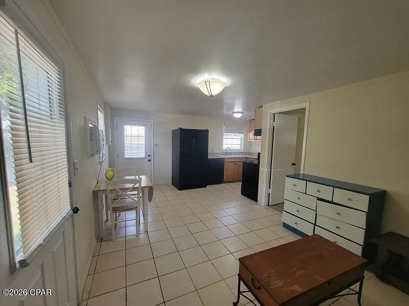 1 bed, 576 sqft, $950 — Photo 4