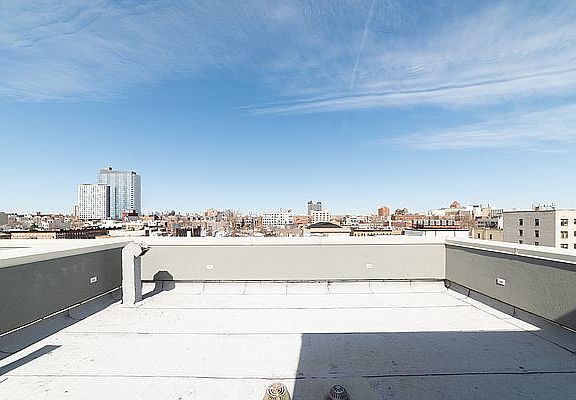 5th image of 146 Erasmus St #4B