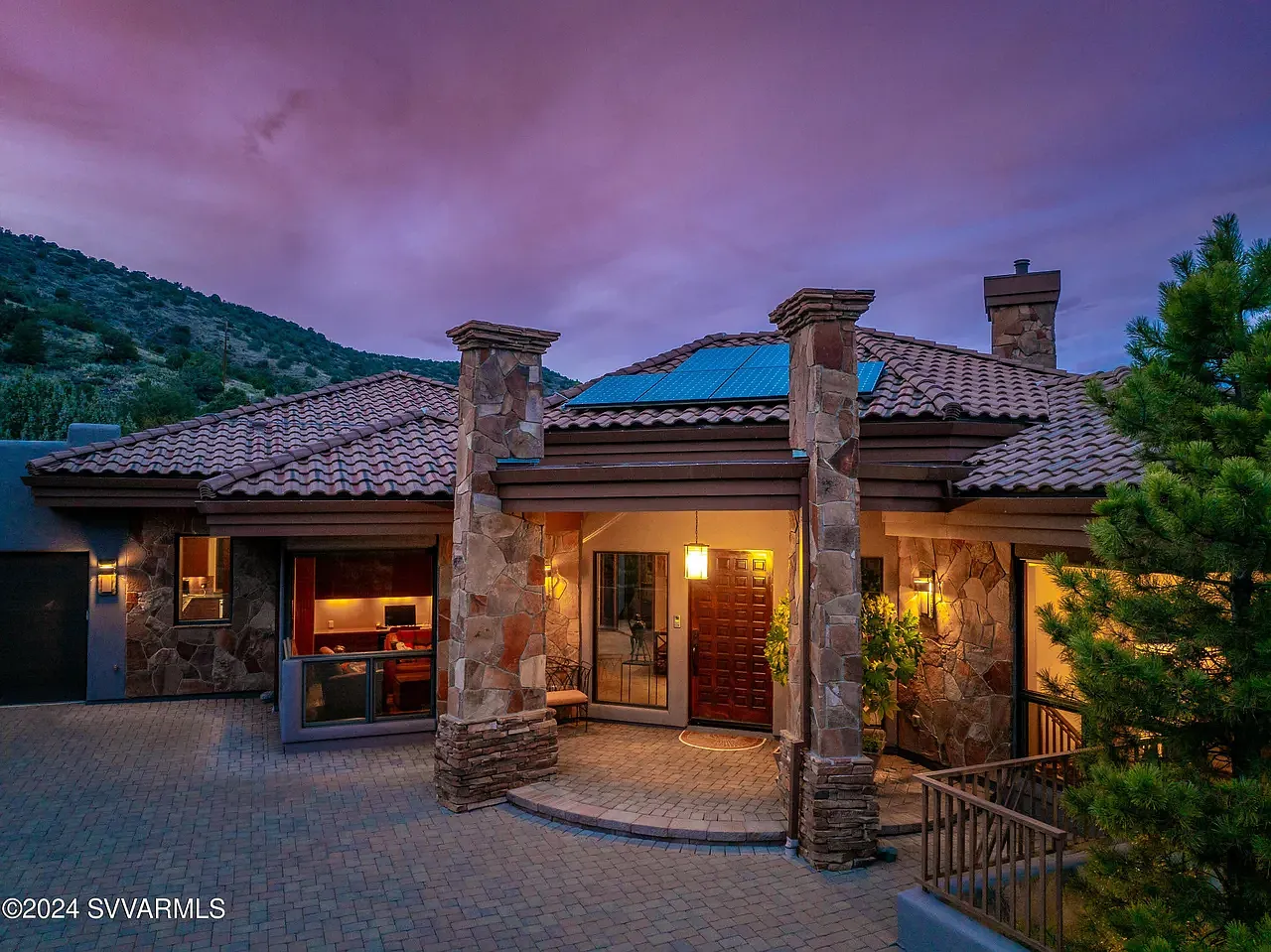 4 bed, 5026 sqft, $14,000 — Photo 3