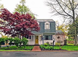 8 Austin Ct, College Park, MD 20740