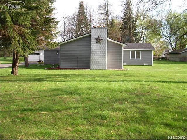 2nd image of 4499 W Lake Rd