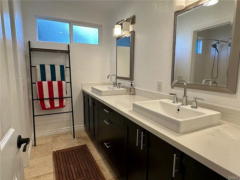 22867 Cove View St #C — Photo 18