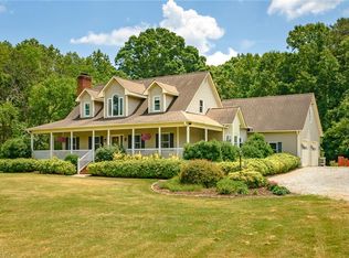 6590 Idols Rd, Clemmons, NC 27012