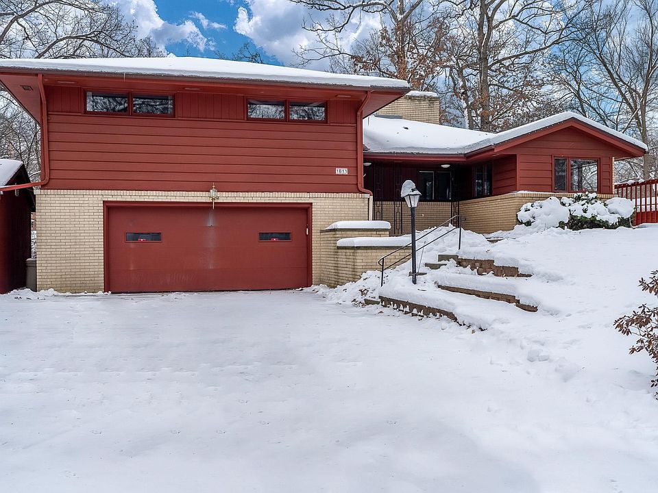 1st image of 1611 Maplewood Dr