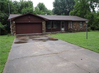 201 Midland Ave, Springdale, AR 72764