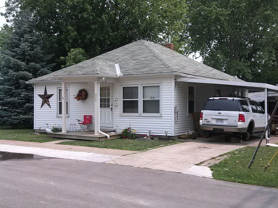 2nd image of 425 N 8th St