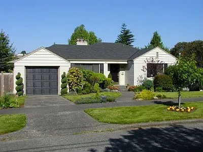 2441 30th Ave W photo 1
