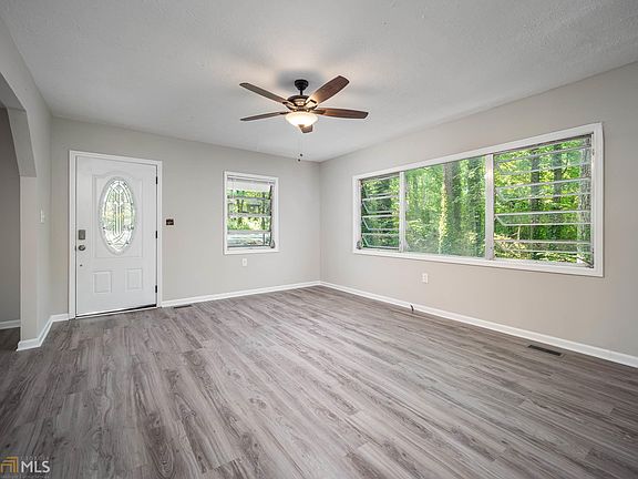 4th image of 108 Wildwood Dr