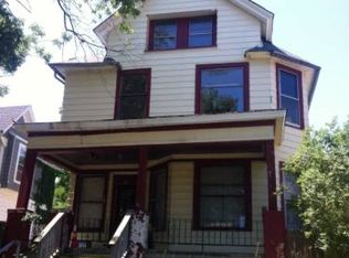 935 S 32nd St, Milwaukee, WI 53215