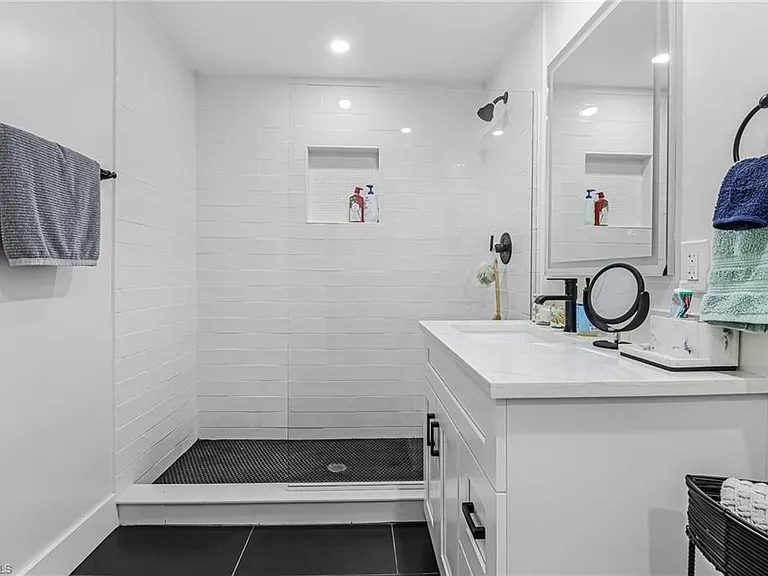 1823 Hurricane Harbor Ln — Photo 21