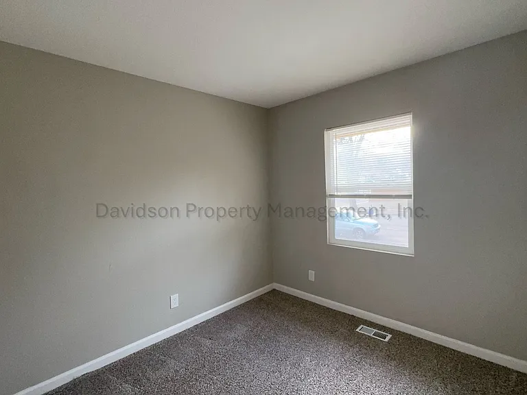 3040 Garland Ter — Photo 9